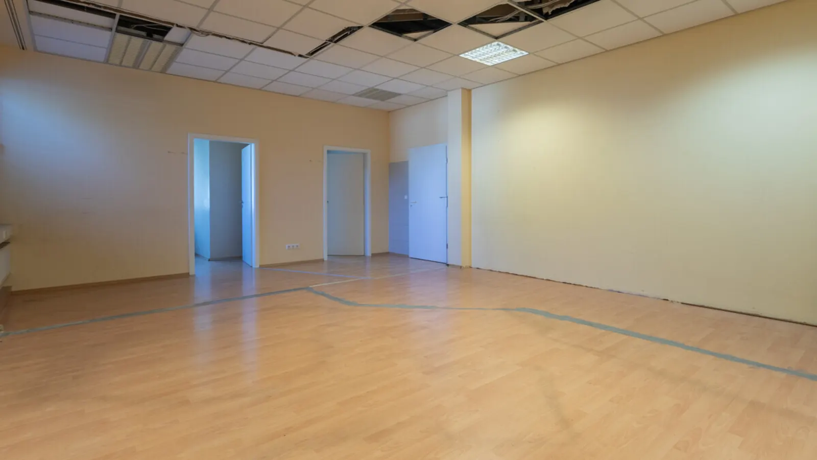 Großzügige Halle mit Büro in Autobahnnähe - Bild 4