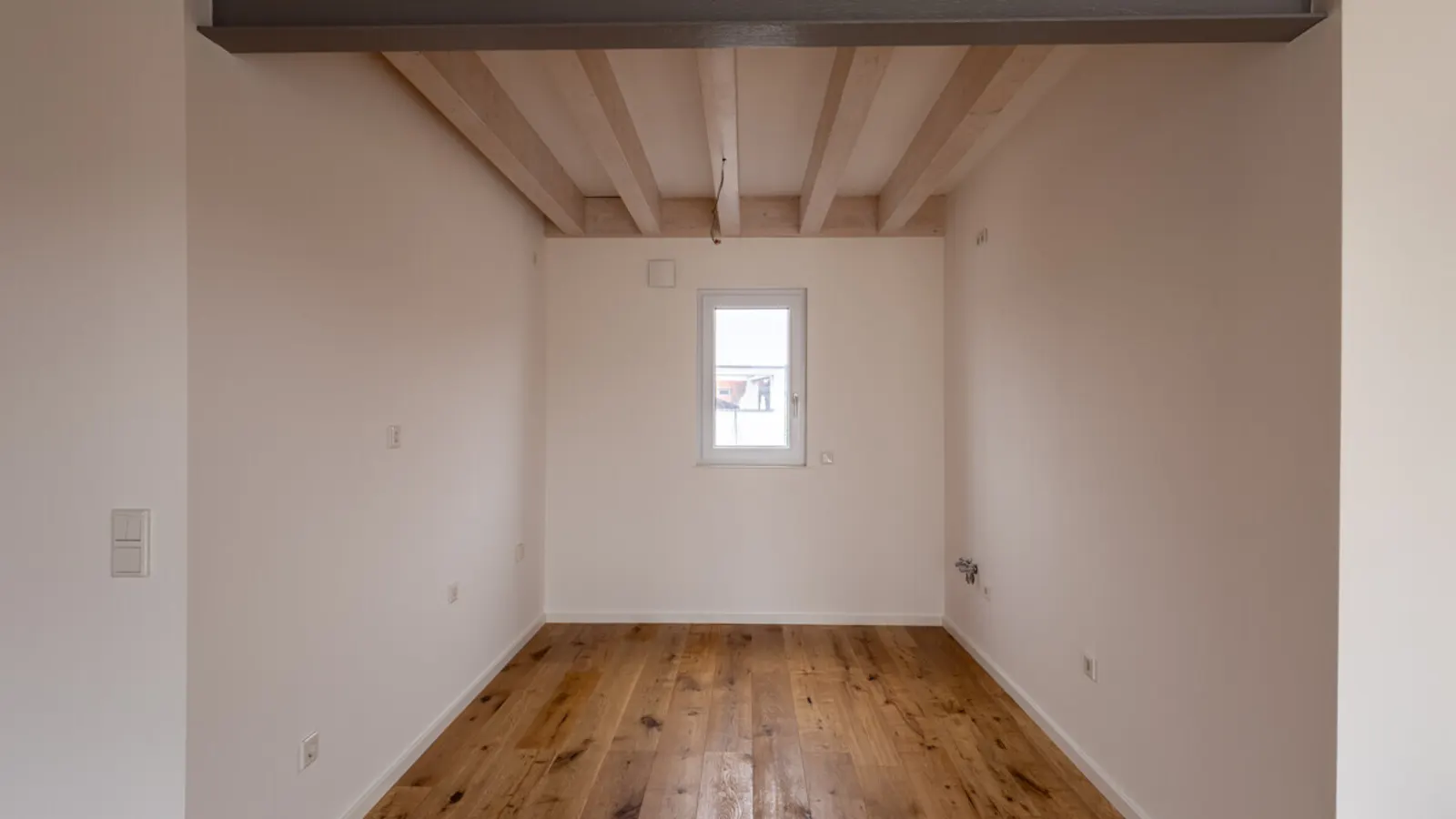 Großzügige Neubauwohnung im Obergeschoss mit großer Terrasse in Gaimersheim! - Bild 2