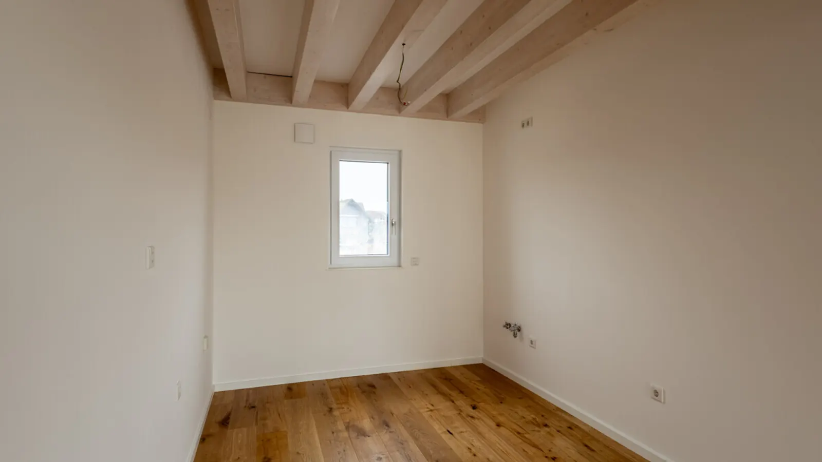 Großzügige Neubauwohnung im Obergeschoss mit großer Terrasse in Gaimersheim! - Bild 3