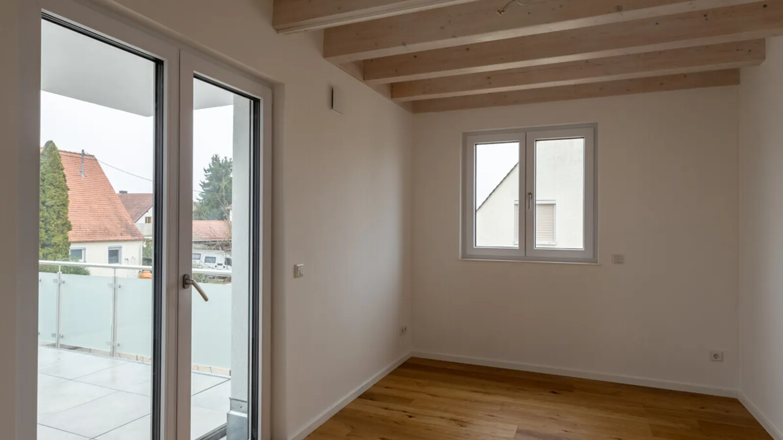 Hochwertige Neubauwohnung mit großer Terrasse im 1. Obergeschoss mit Aufzug! - Bild 7