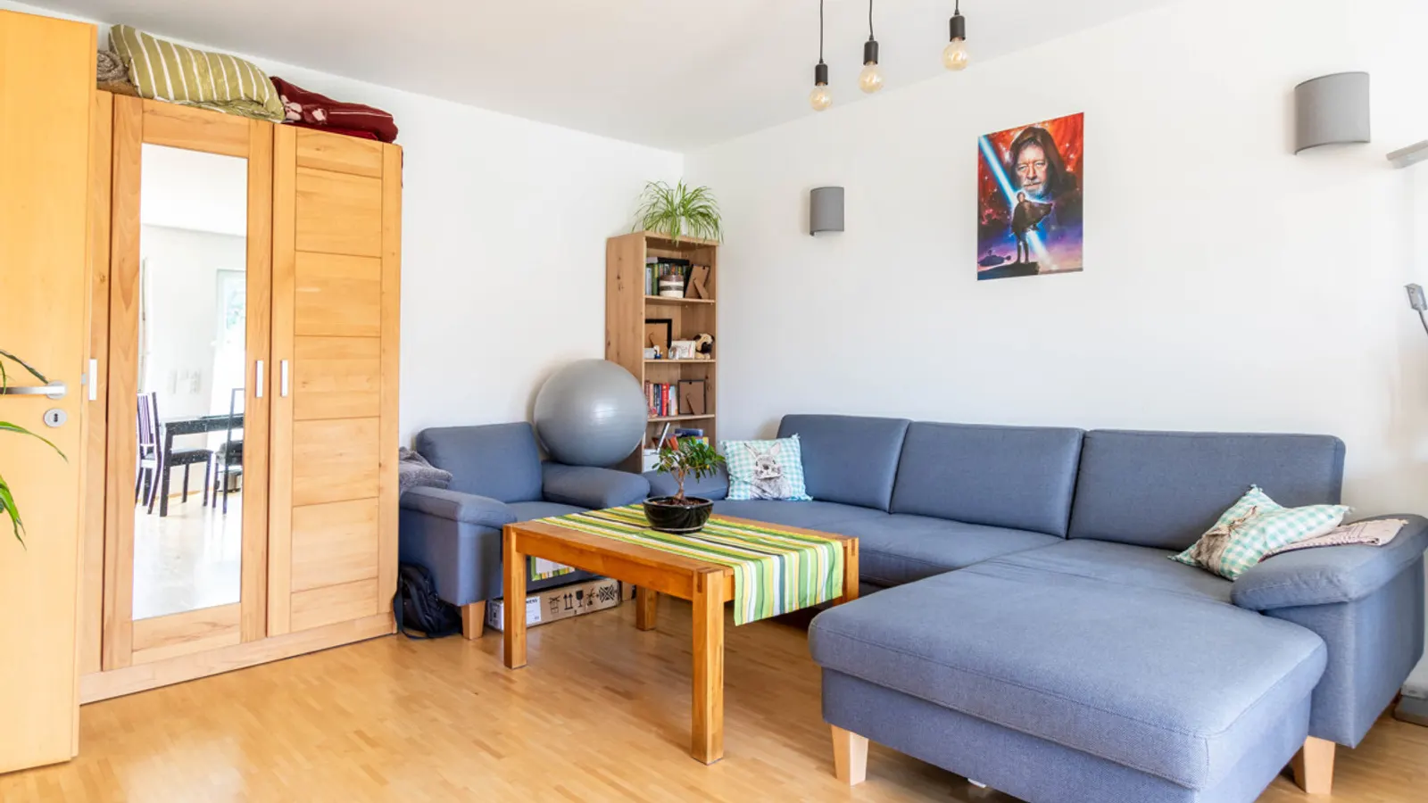 Sehr gepflegte 2-Zimmer-Wohnung mit Balkon im Ingolstädter Süden - Bild 3