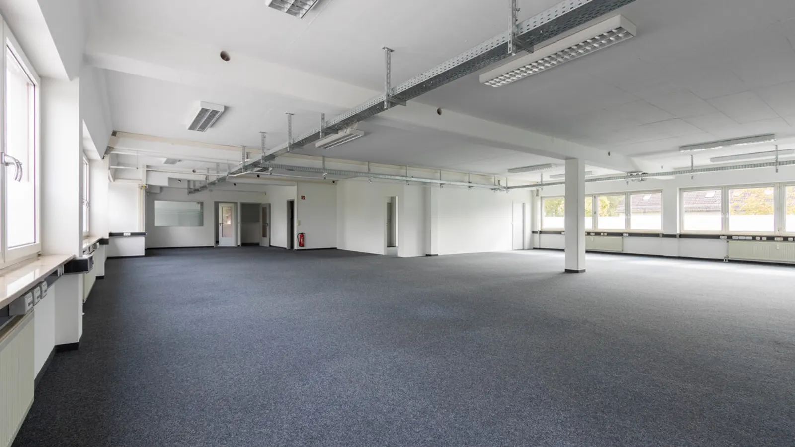 Helle Büroräume in Innenstadtnähe - Bild 1