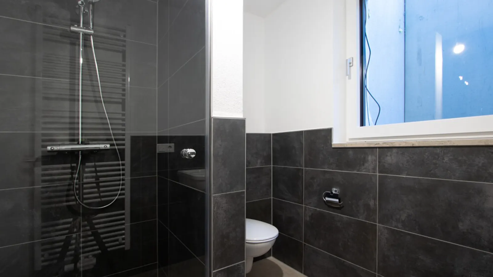 Neuwertige 5-Zimmer-Wohnung mit Garten in Egweil - Bild 10