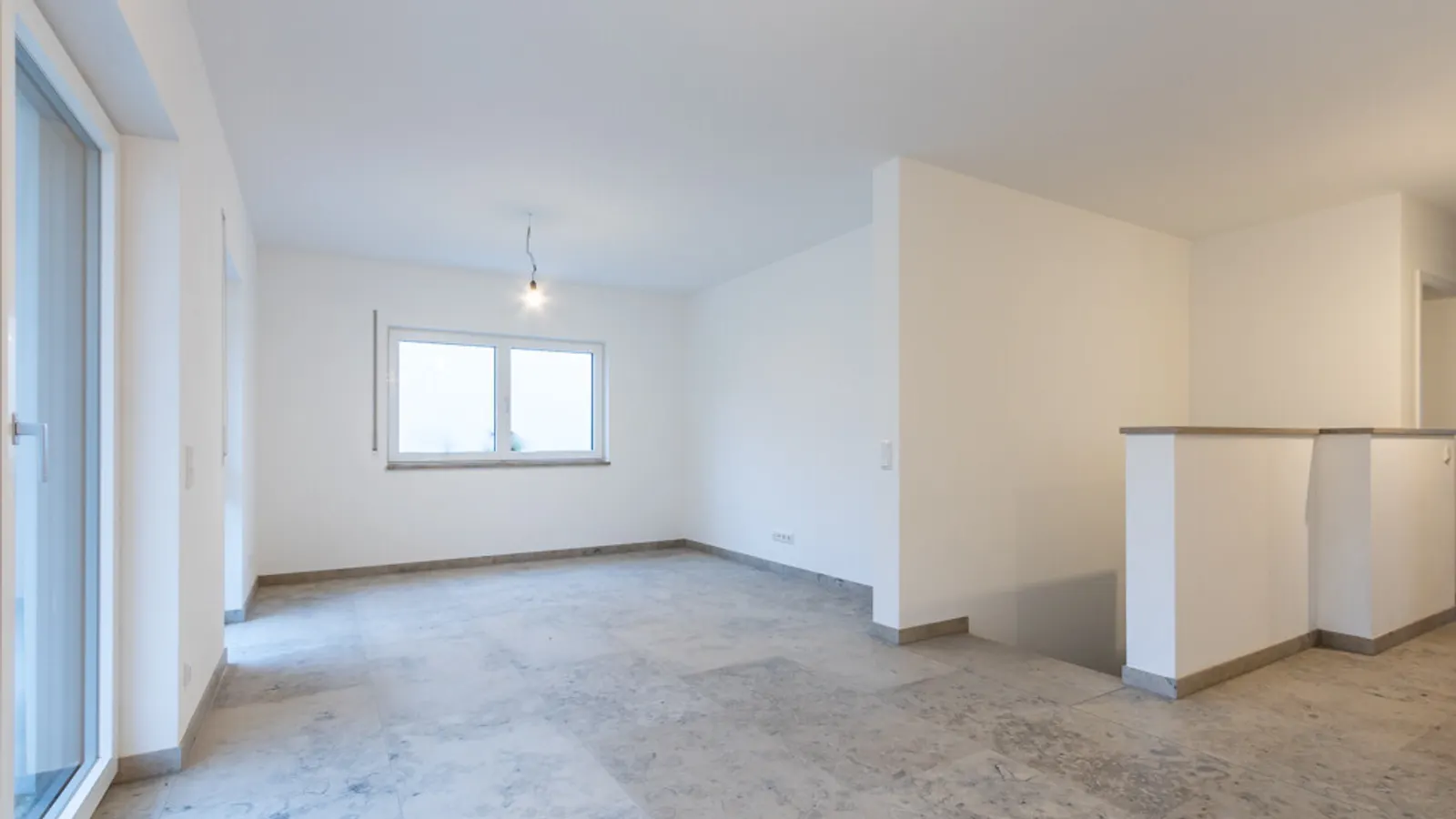 Neuwertige 5-Zimmer-Wohnung mit Garten in Egweil - Bild 4