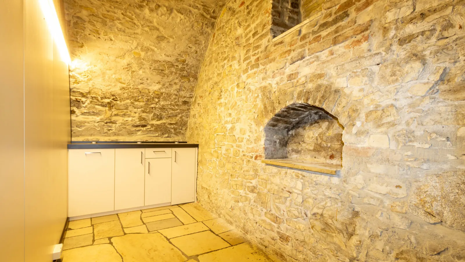 Ladenfläche mit Gewölbekeller - Bild 6