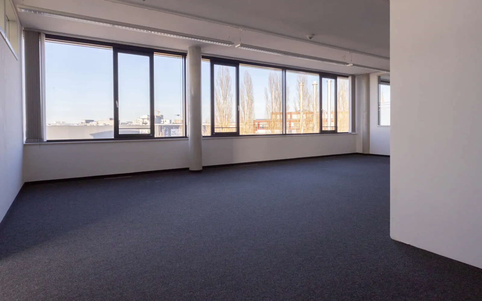 Große Bürofläche in modernem Geschäftsgebäude - Bild 8
