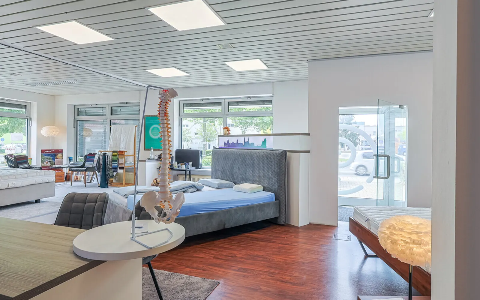 Büro oder Gewerbe in verkehrsgünstiger Lage nahe Klinikum - Bild 3