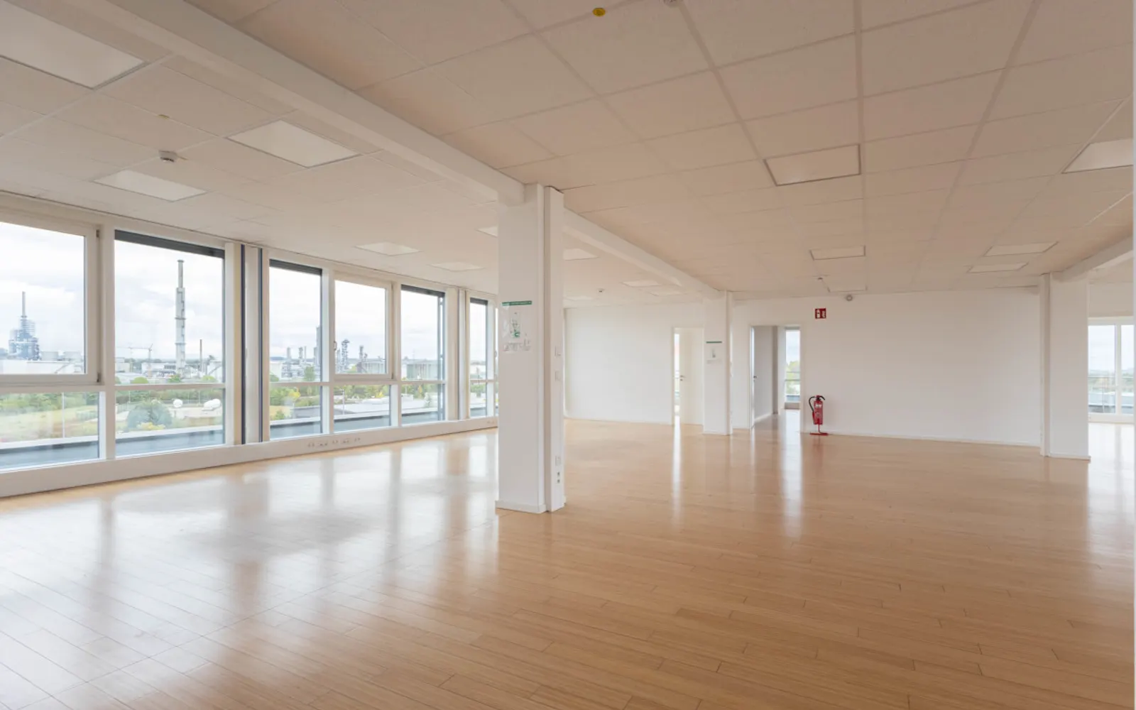 Moderne Bürofläche nähe Ingolstadt Village - Bild 2