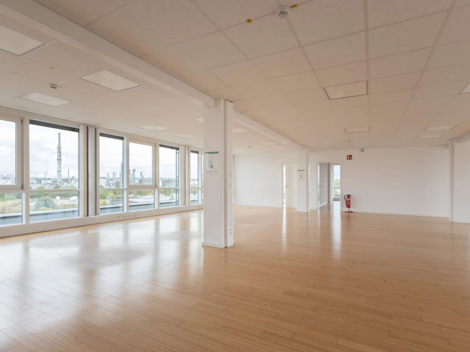 Moderne Bürofläche nähe Ingolstadt Village - Bild 2