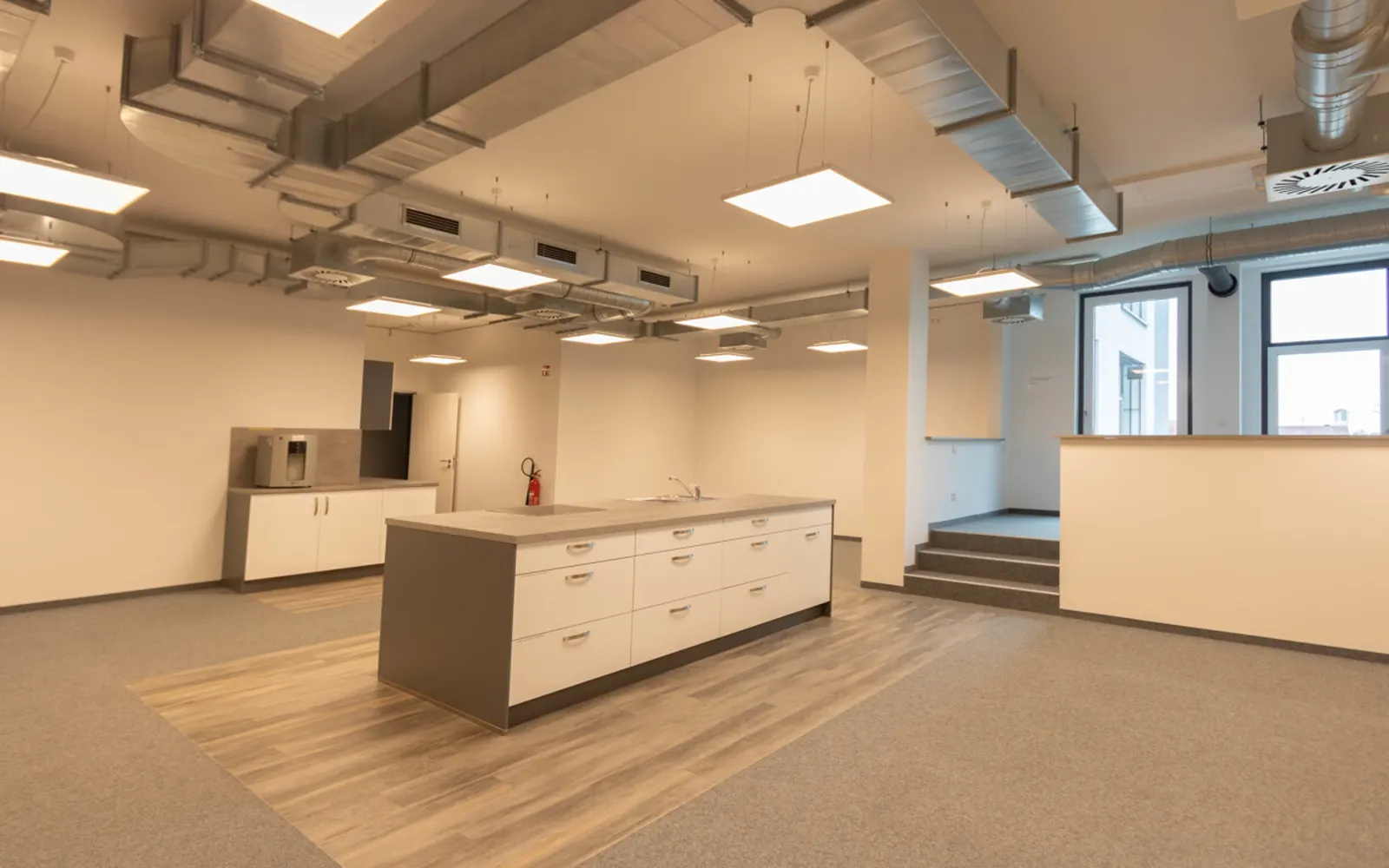 DESPAG Workspace - Moderne Hallen- / Produktions- und Büroflächen - Bild 7