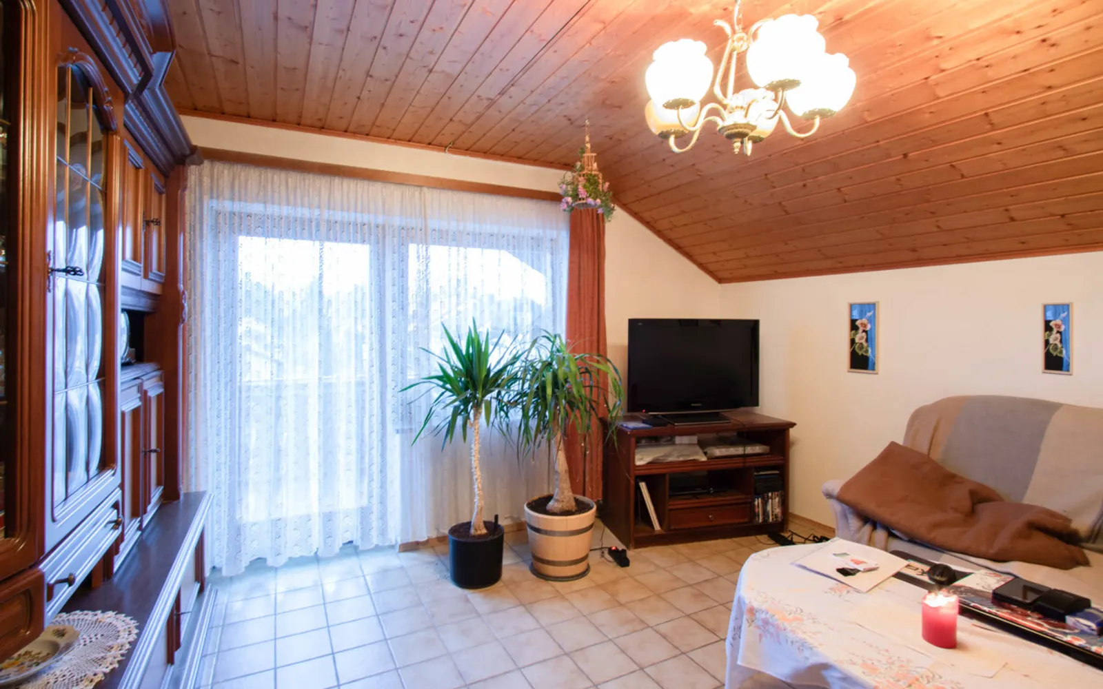 Viel Platz für Ihre Wohnideen: Großzügiges Zweifamilienhaus in Wettstetten - Bild 22