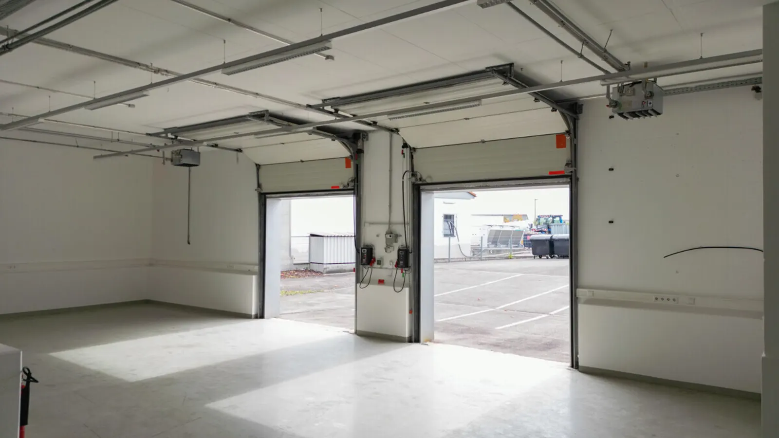 Weitläufige Gewerbefläche - Bürogebäude mit Werkstatt - Bild 21