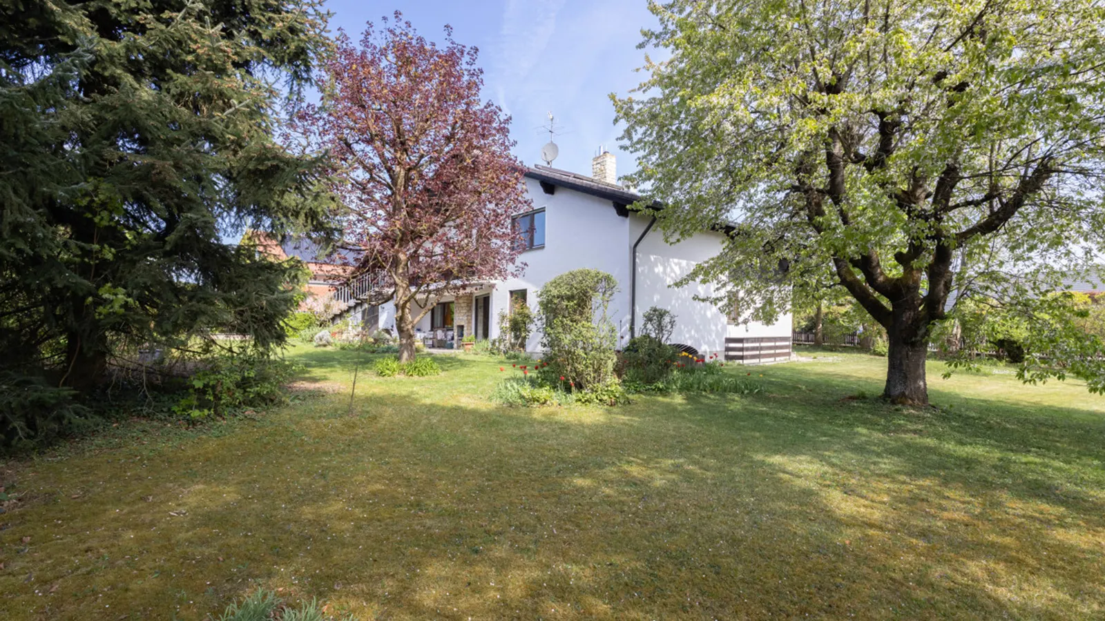 Gepflegtes großzügig angelegtes Einfamilienhaus - Bild 13