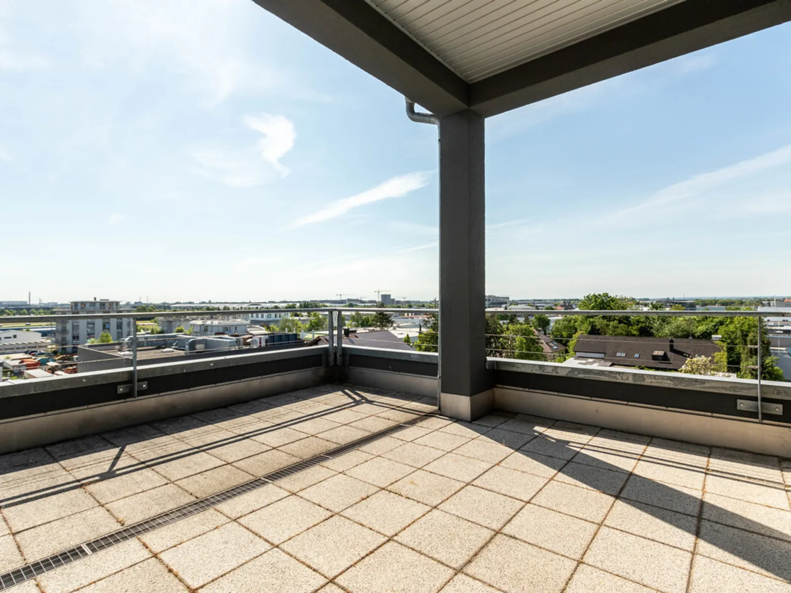 Büro mit Penthouse-Charakter - Bild 2