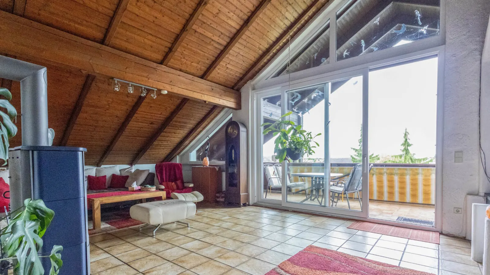 Solides Zweifamilienhaus mit viel Wohnfläche in ruhiger Lage von Stammham-Westerhofen - Bild 12