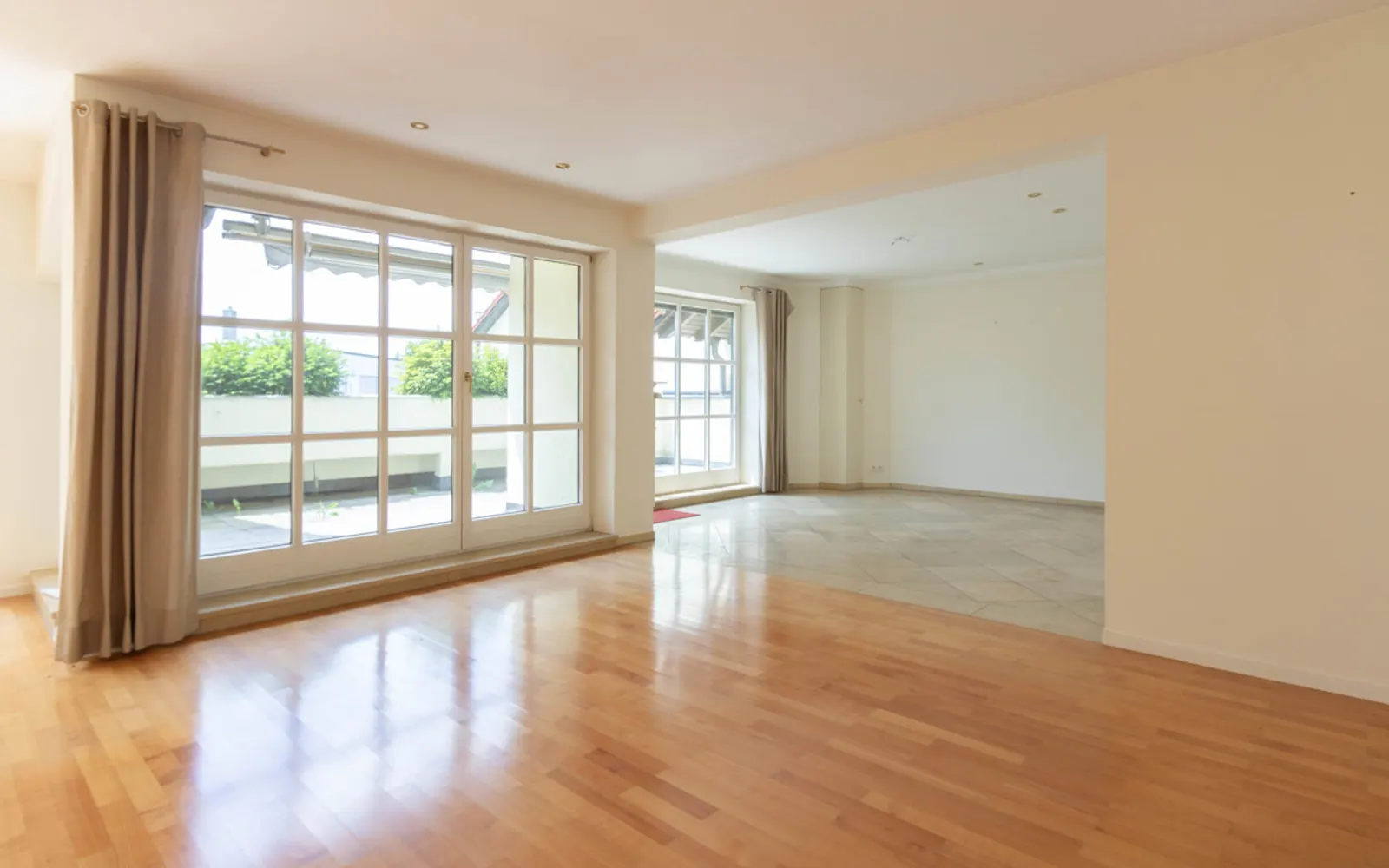 Altes Westviertel: 3-4 Zimmer-Wohnung mit Dachterrasse - Bild 4