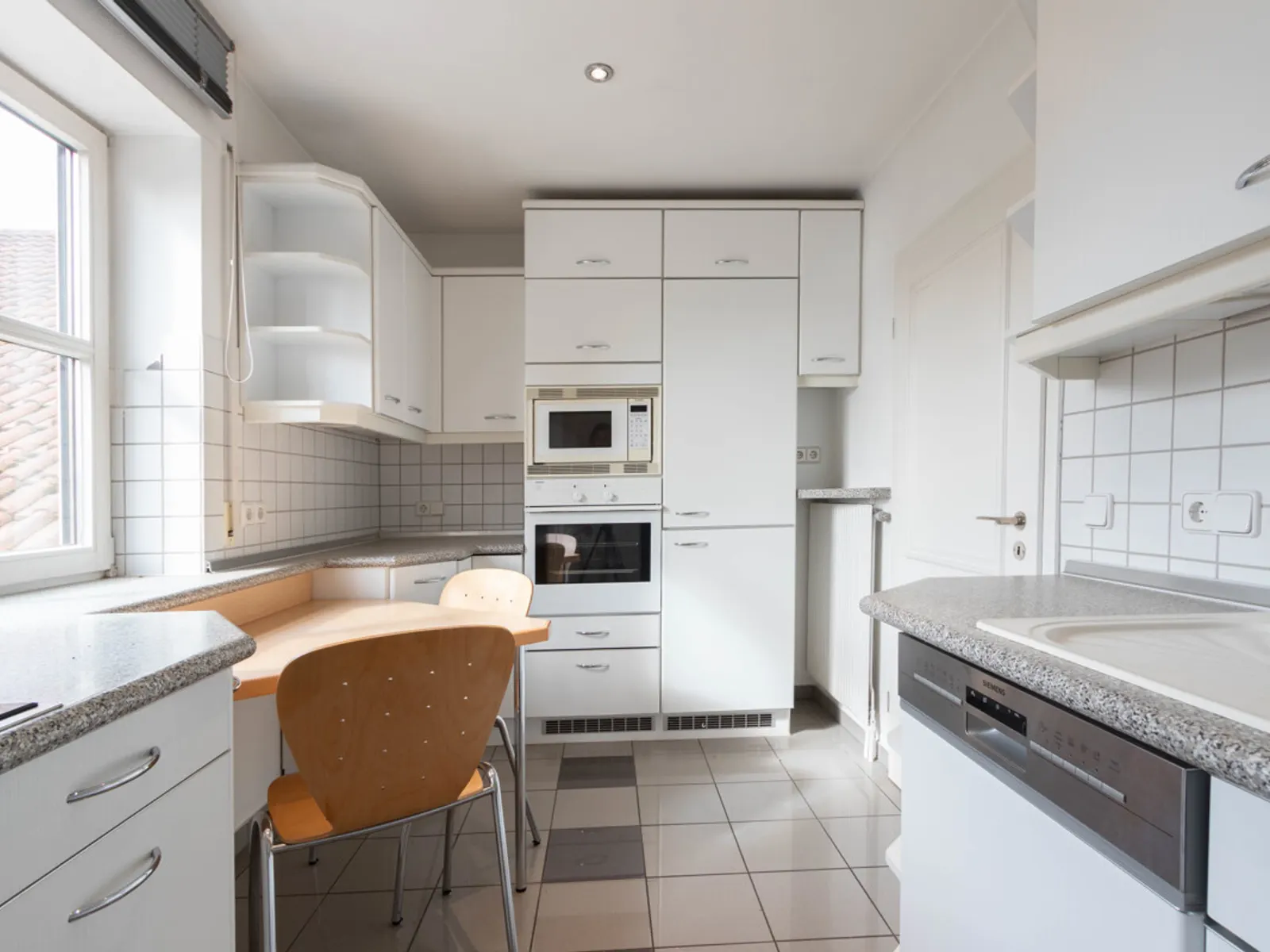 Altes Westviertel: 3-4 Zimmer-Wohnung mit Dachterrasse - Bild 7