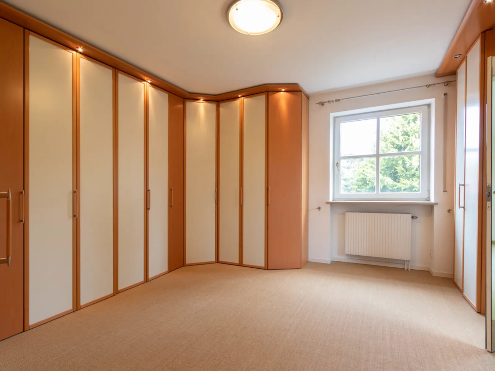 Altes Westviertel: 3-4 Zimmer-Wohnung mit Dachterrasse - Bild 8