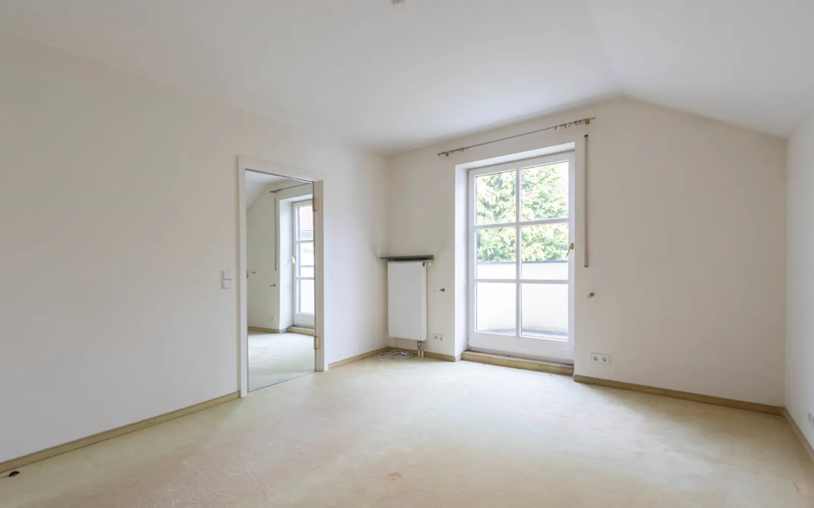 Altes Westviertel: 3-4 Zimmer-Wohnung mit Dachterrasse - Bild 9