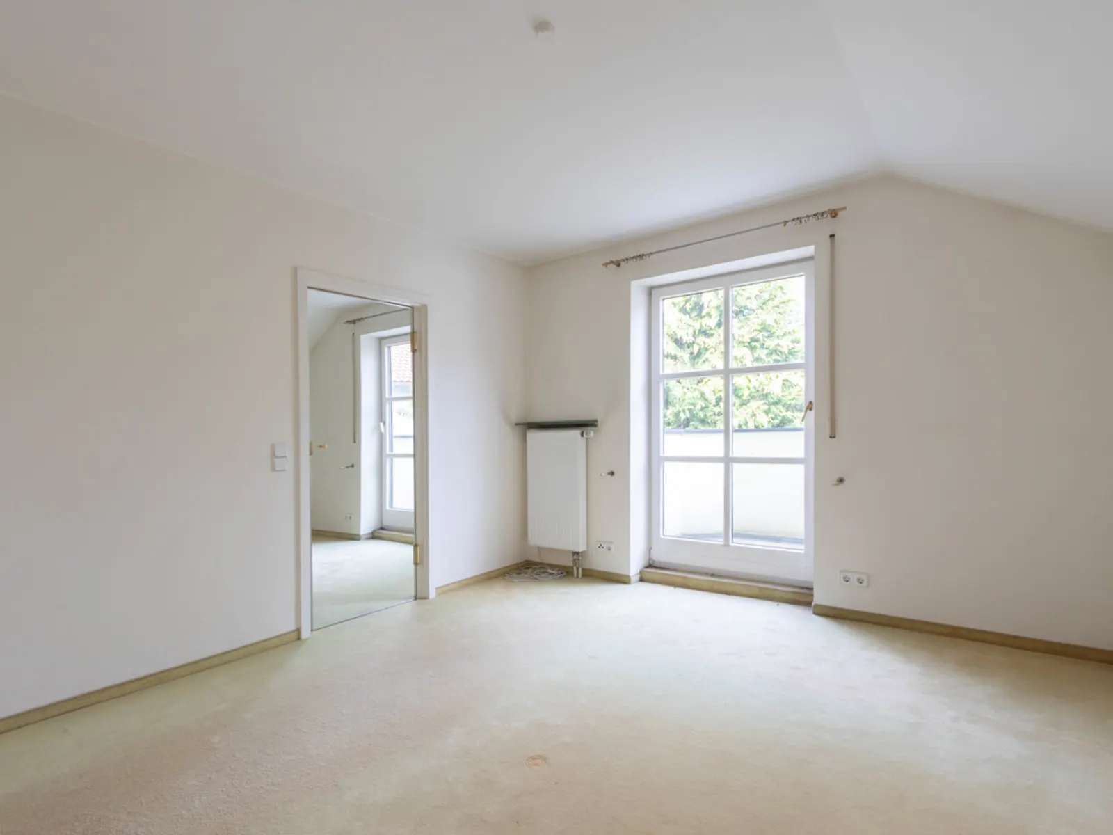 Altes Westviertel: 3-4 Zimmer-Wohnung mit Dachterrasse - Bild 9