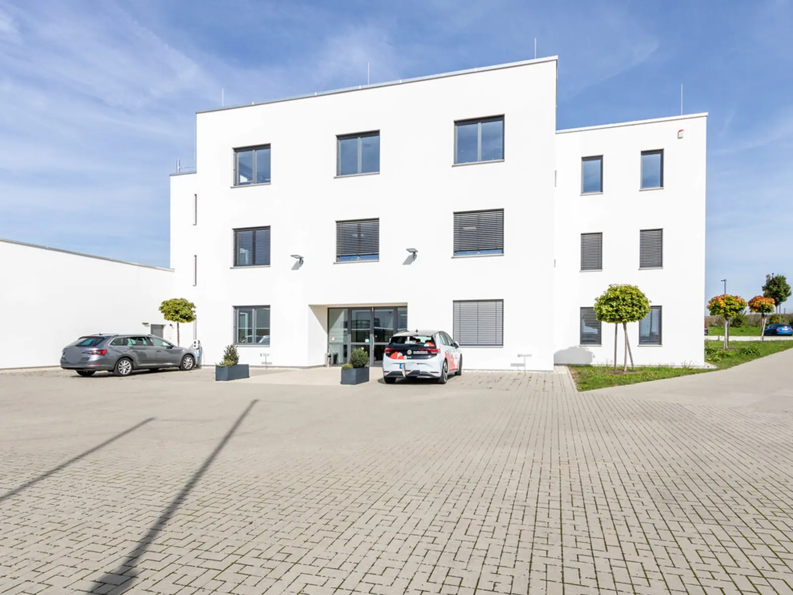 Hochwertige Büroräume im Gewerbegebiet Kösching - Bild 2