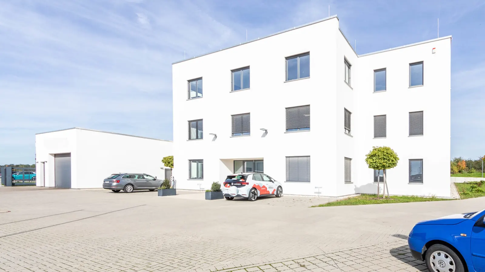 Hochwertige Büroräume im Gewerbegebiet Kösching - Bild 1