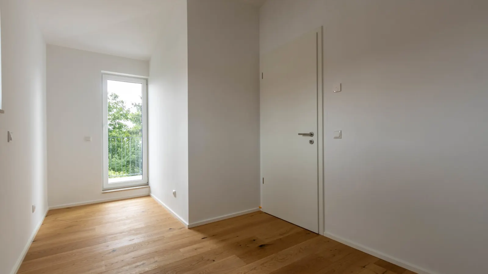 Sofort bezugsfreier Neubau: 2-Zimmer-Wohnung mit Balkon - Bild 3