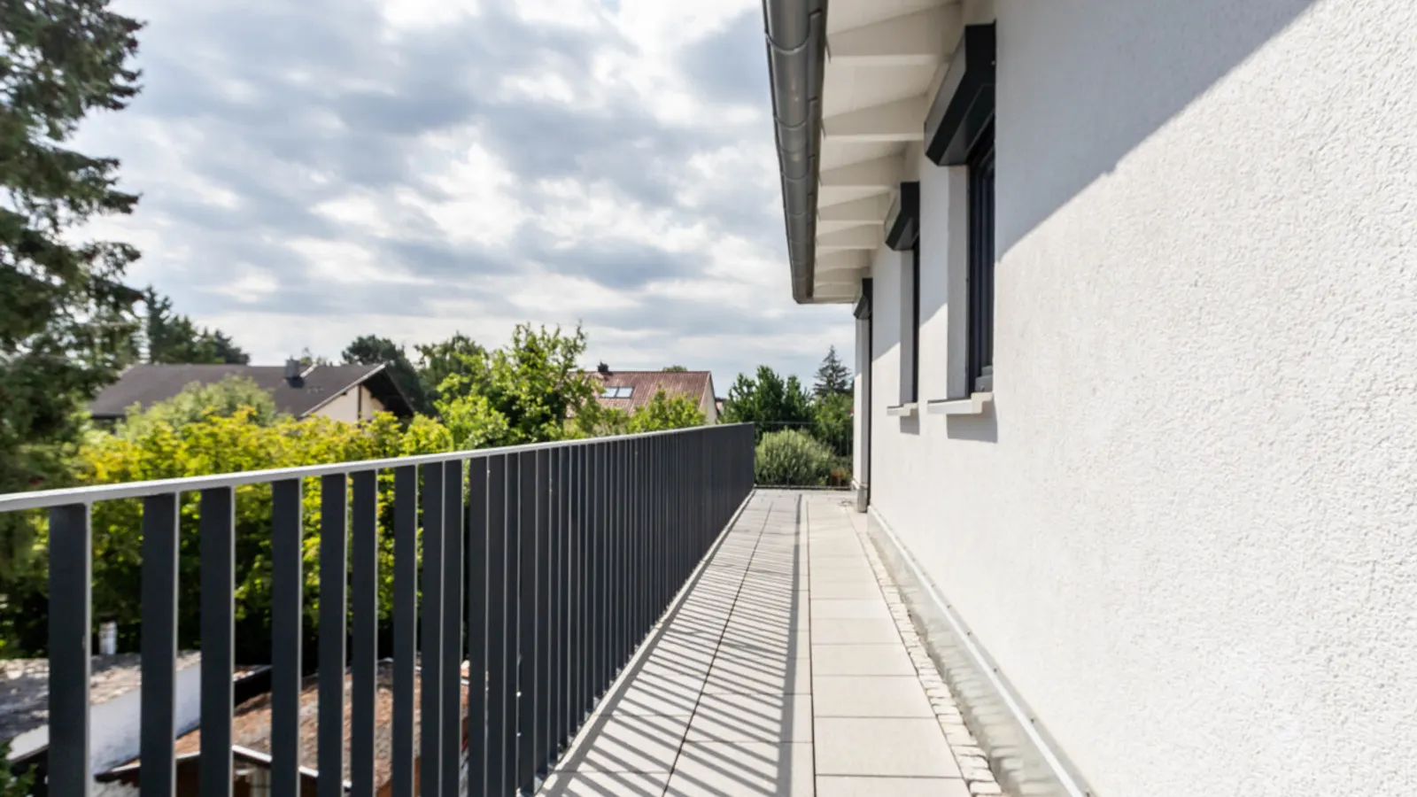 Sofort bezugsfreier Neubau: 2-Zimmer-Wohnung mit Balkon - Bild 5