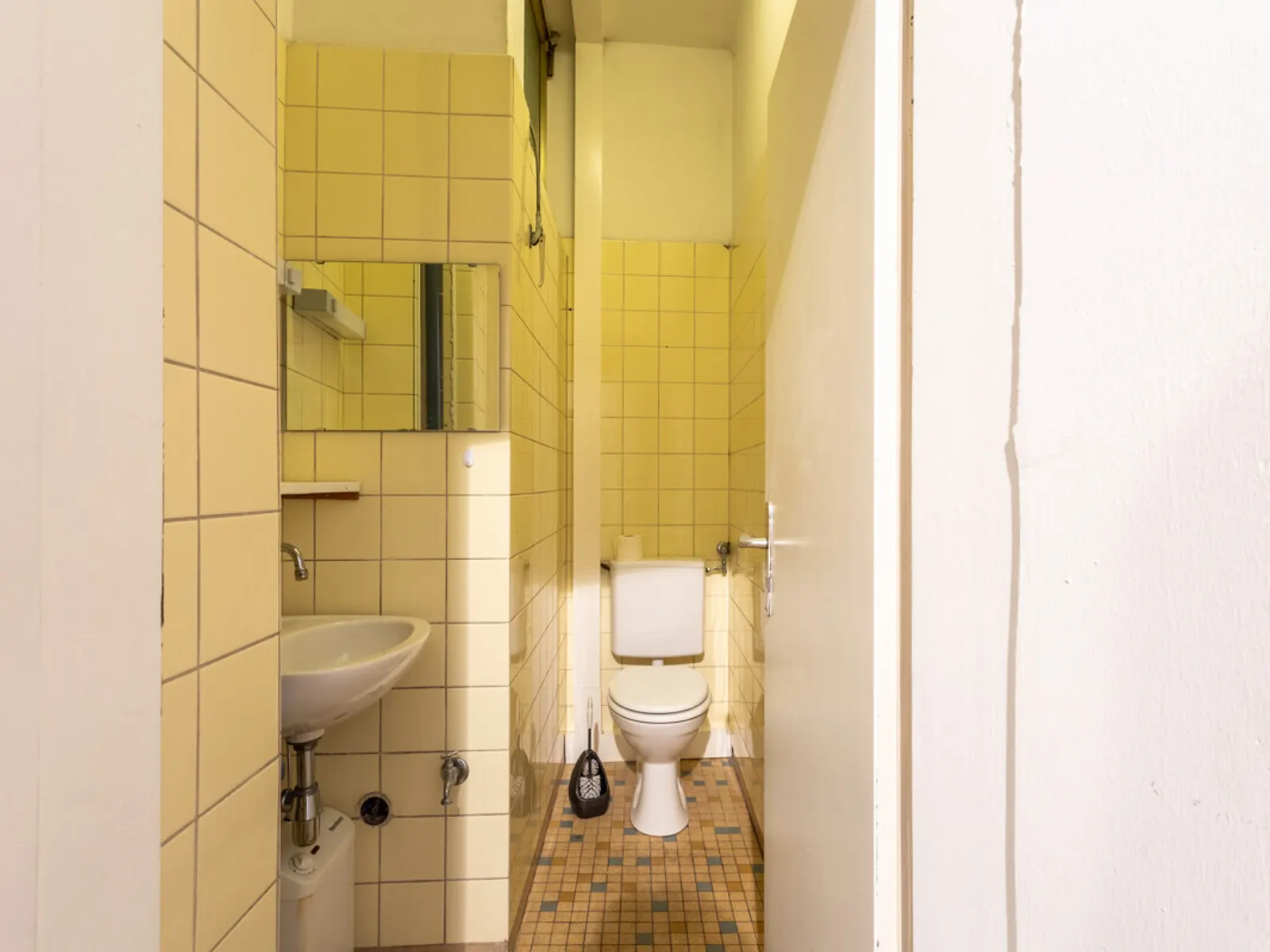 Zentrale Ladenfläche in der Altstadt - Bild 6