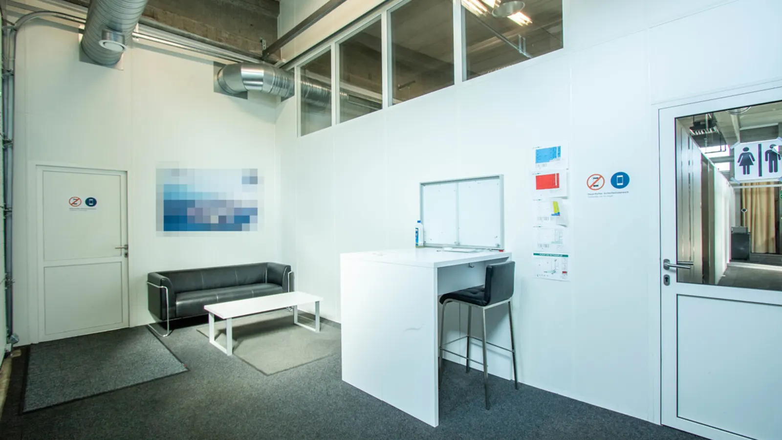 Attraktive Halle mit Bürofläche mit zahlreichen Stellplätzen in Gaimersheim! - Bild 9