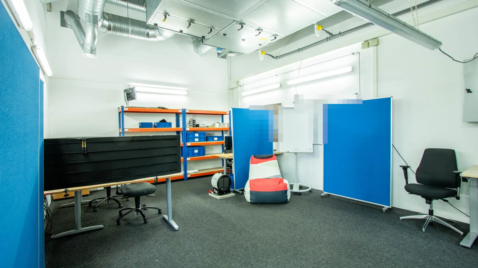 Attraktive Halle mit Bürofläche mit zahlreichen Stellplätzen in Gaimersheim! - Bild 8