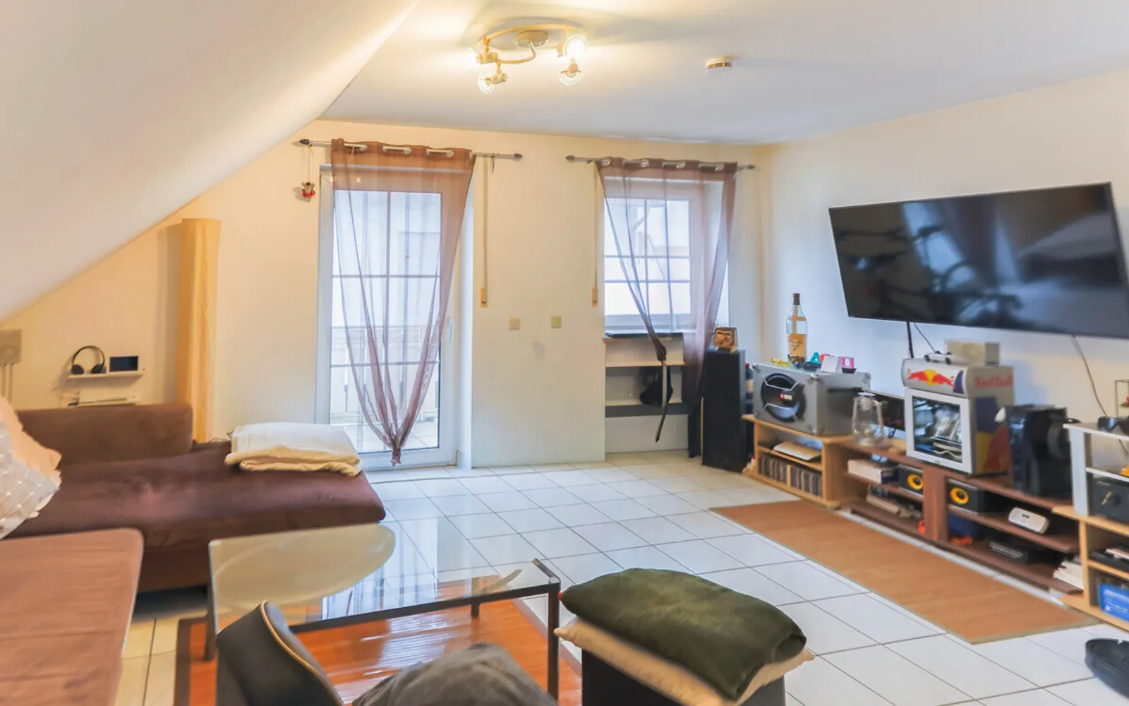 Zeitnah bezugsfrei: 2-Zimmer-Wohnung im 1.OG mit zwei Balkonen in ruhiger Lage! - Bild 3