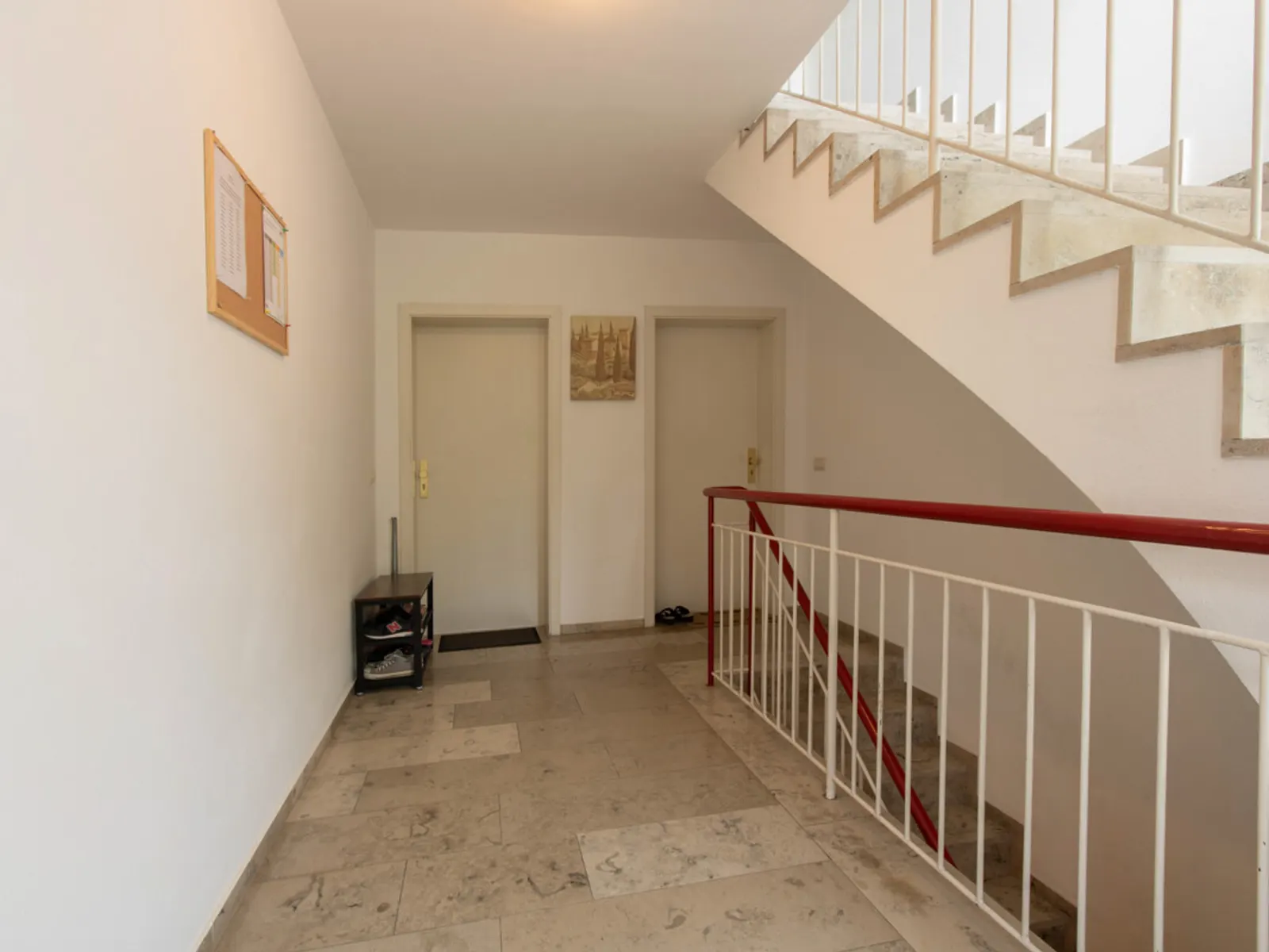 Zeitnah bezugsfrei: 2-Zimmer-Wohnung im 1.OG mit zwei Balkonen in ruhiger Lage! - Bild 9