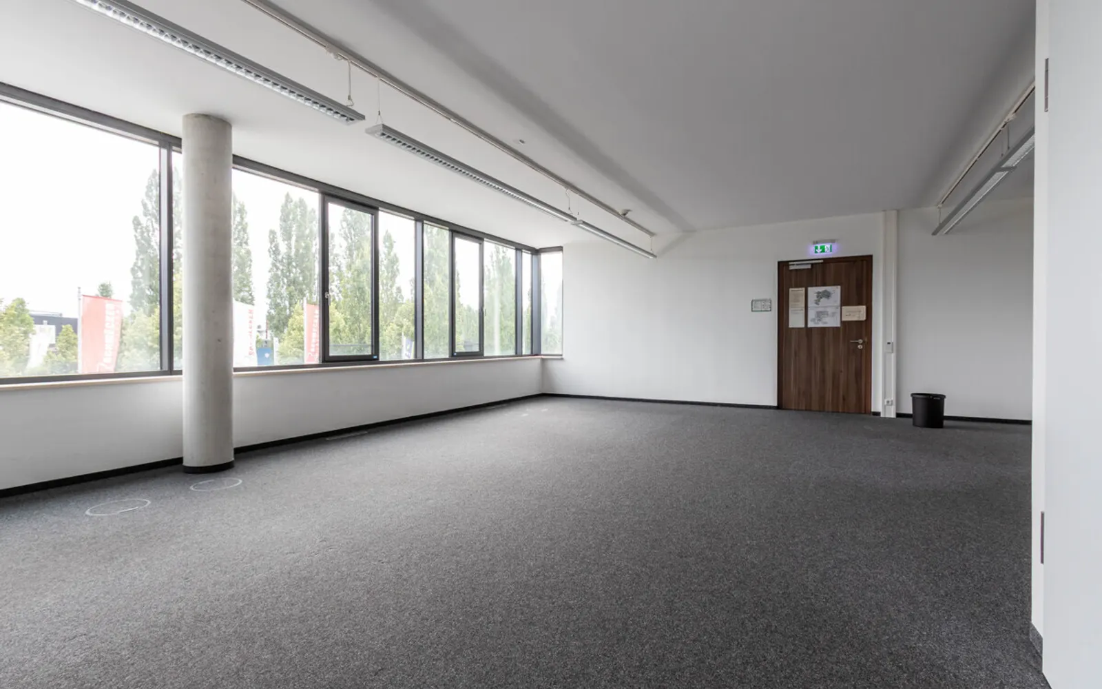Große Bürofläche in modernem Geschäftsgebäude - Bild 6
