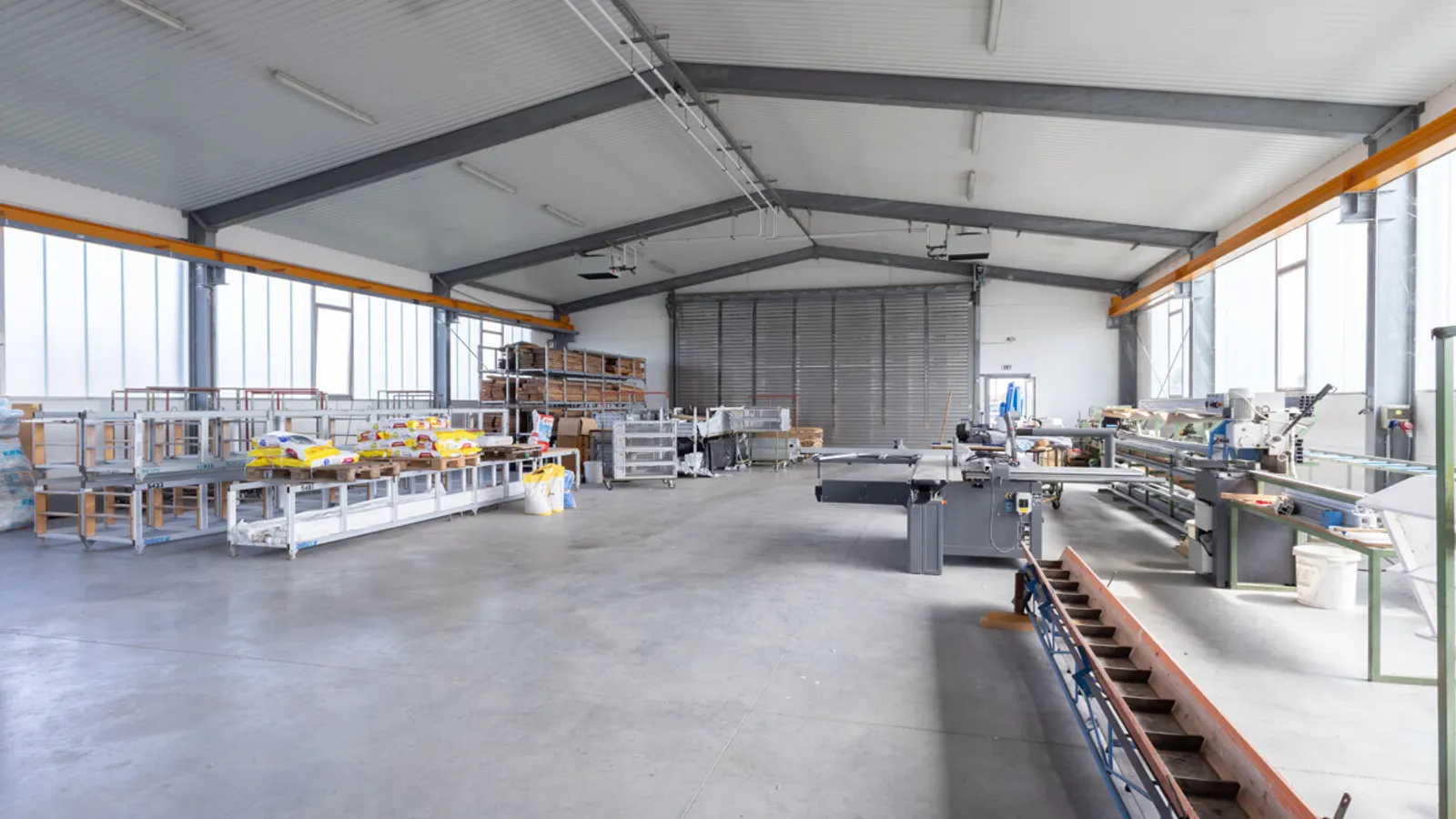 Ansprechendes Bürogebäude mit Halle in Nassenfels - Bild 19