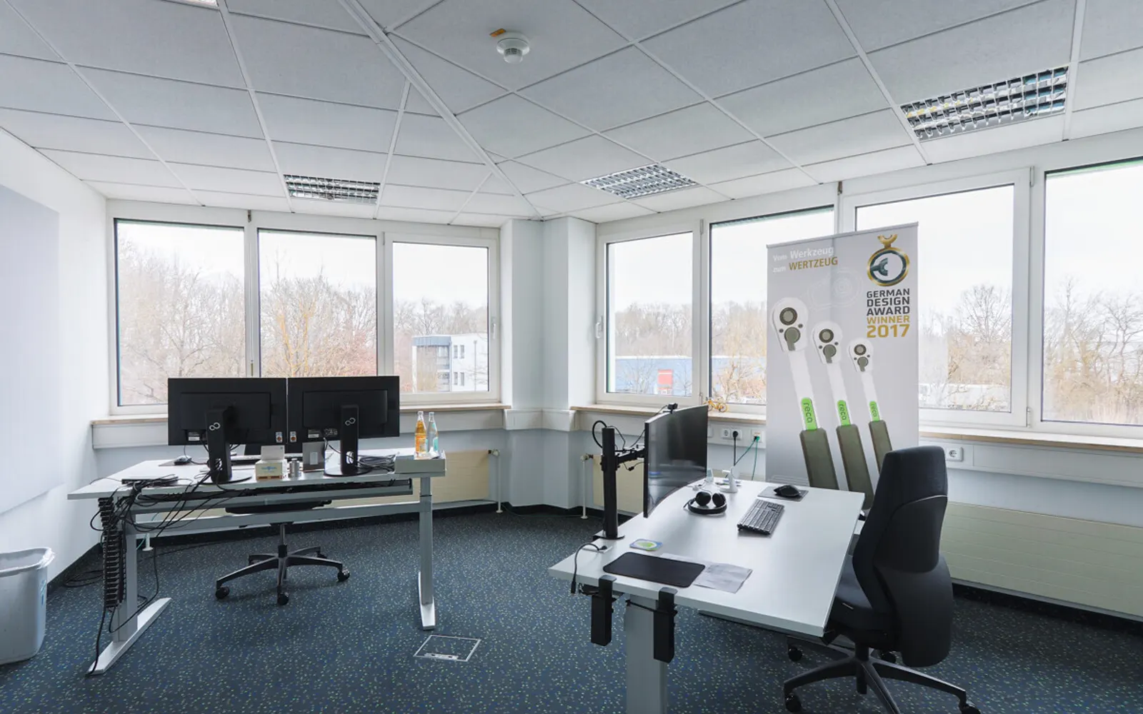 Großzügige Halle mit Showroom und Büro - Bild 20