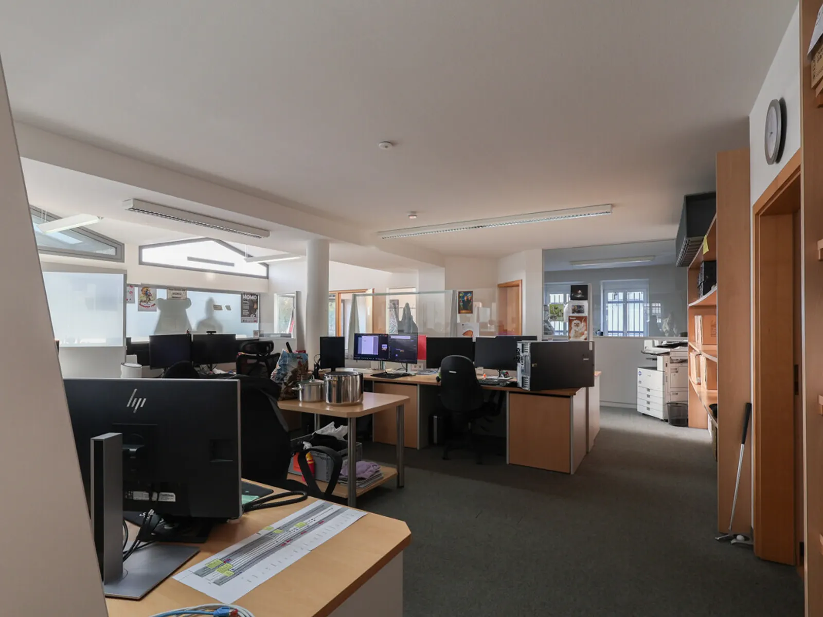 Gepflegte Büro-/Ladenfläche mit guter Sichtbarkeit und Parkmöglichkeiten - Bild 7