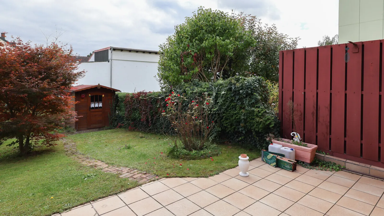 Charmantes Reihenmittelhaus in Ingolstadt-Nord mit viel Gestaltungsspielraum! - Bild 7