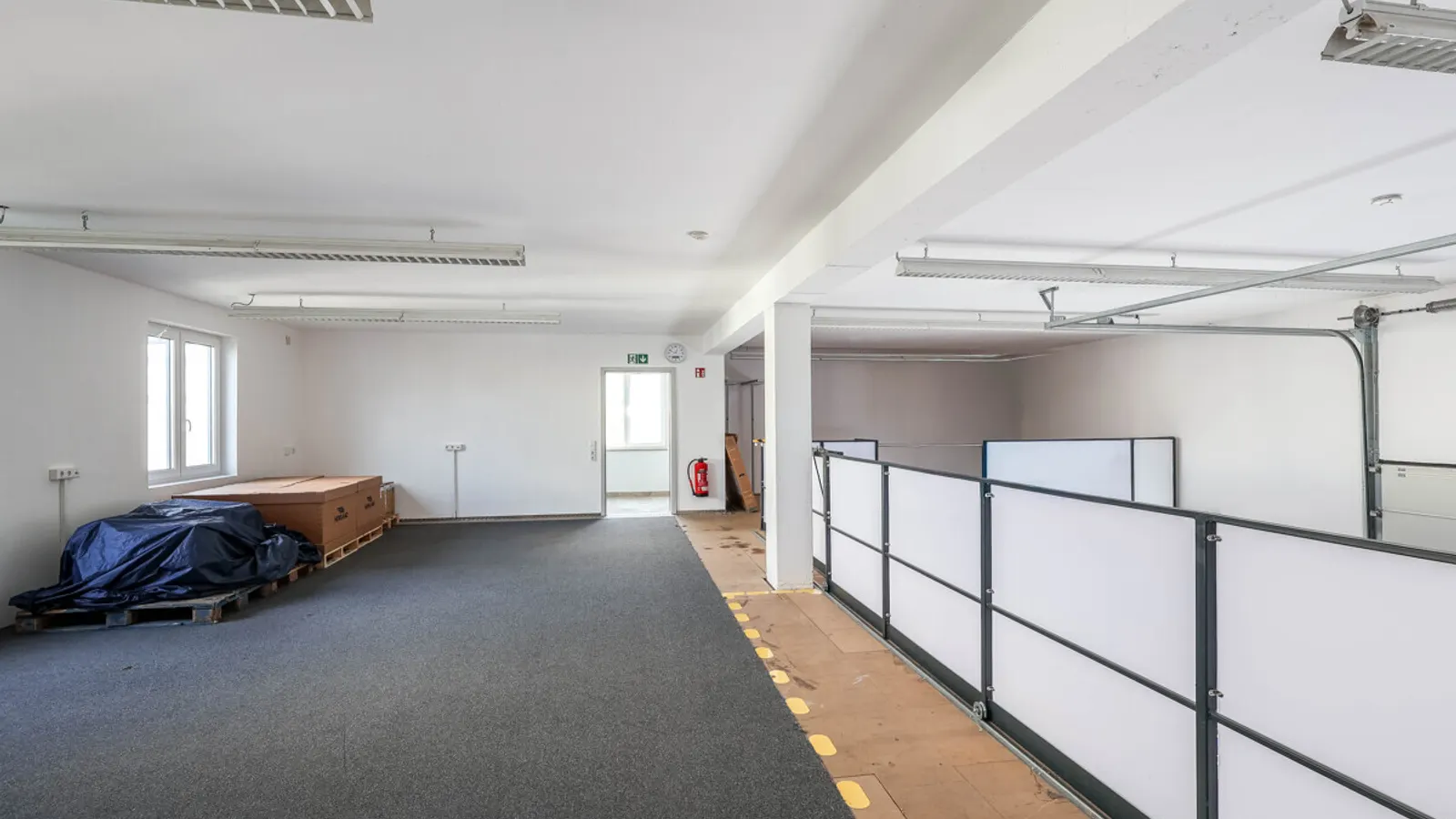 Gepflegtes Geschäftshaus mit Halle in Gaimersheim - Bild 12