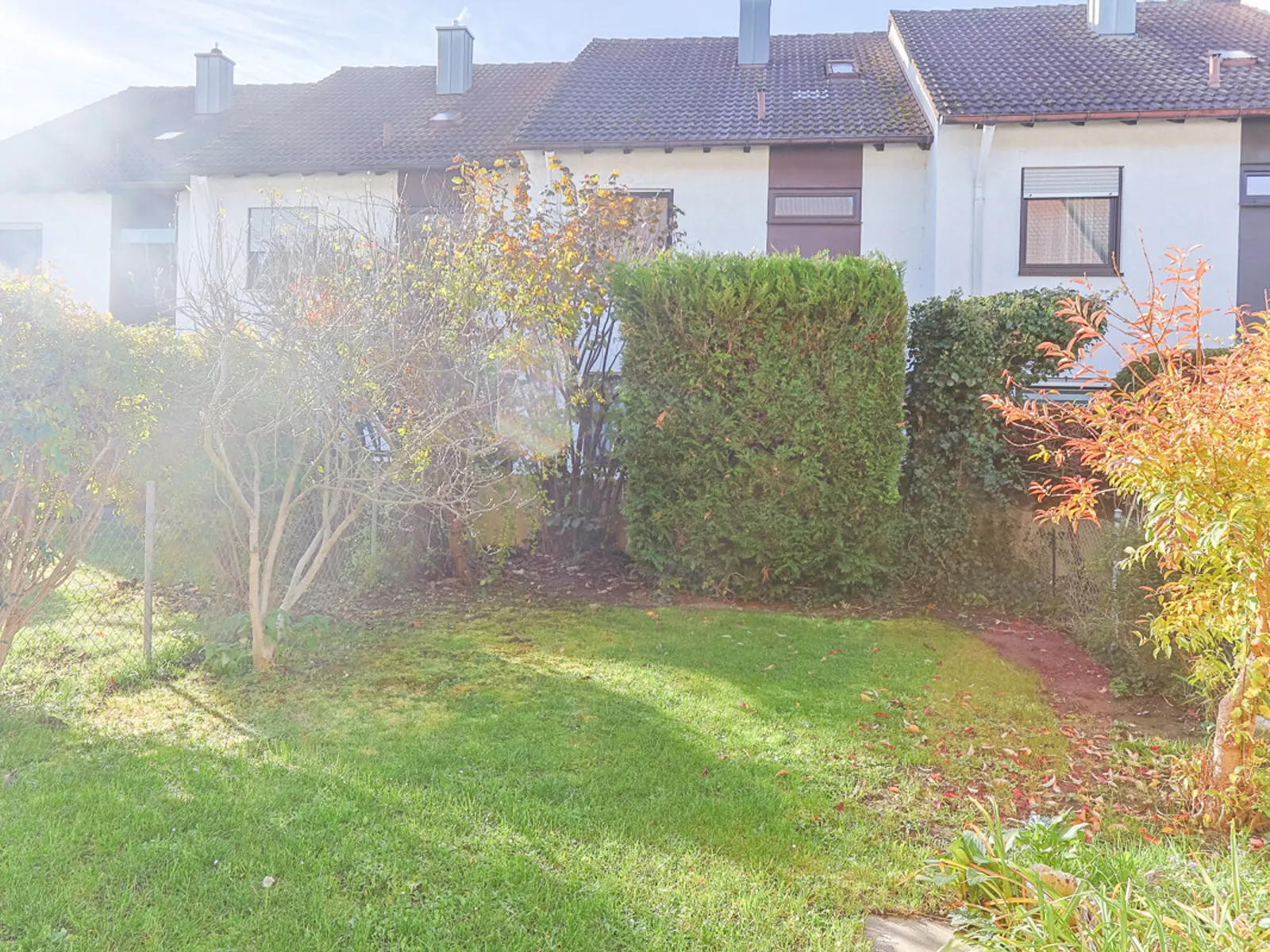 Charmantes Reihenmittelhaus mit viel Potenzial - Bild 7