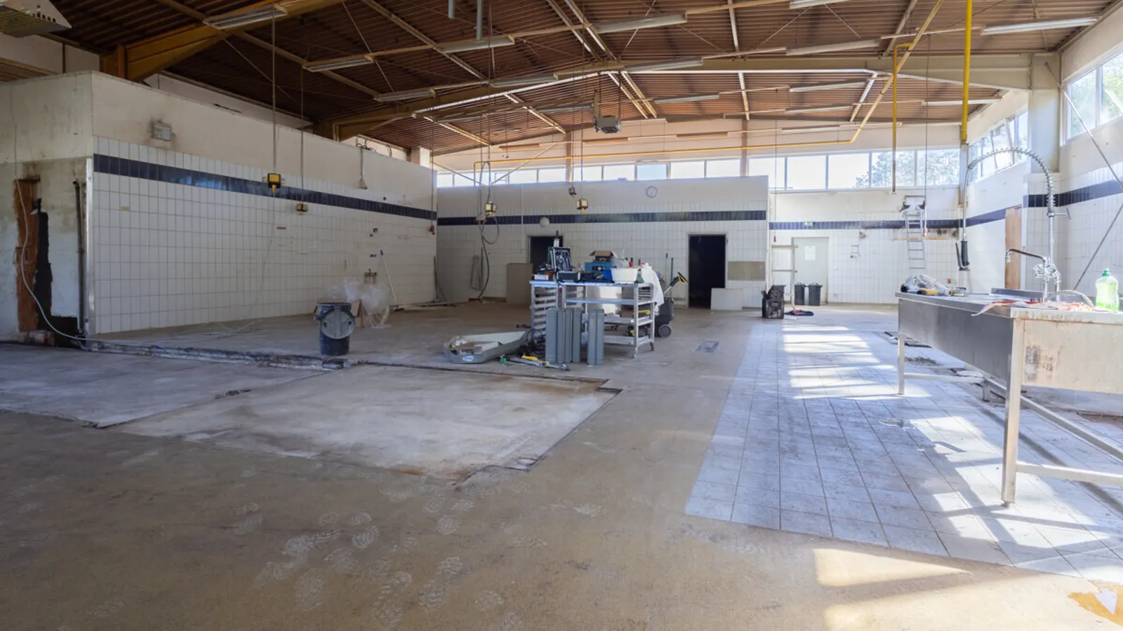 Großzügige Halle mit Büro in Autobahnnähe - Bild 11