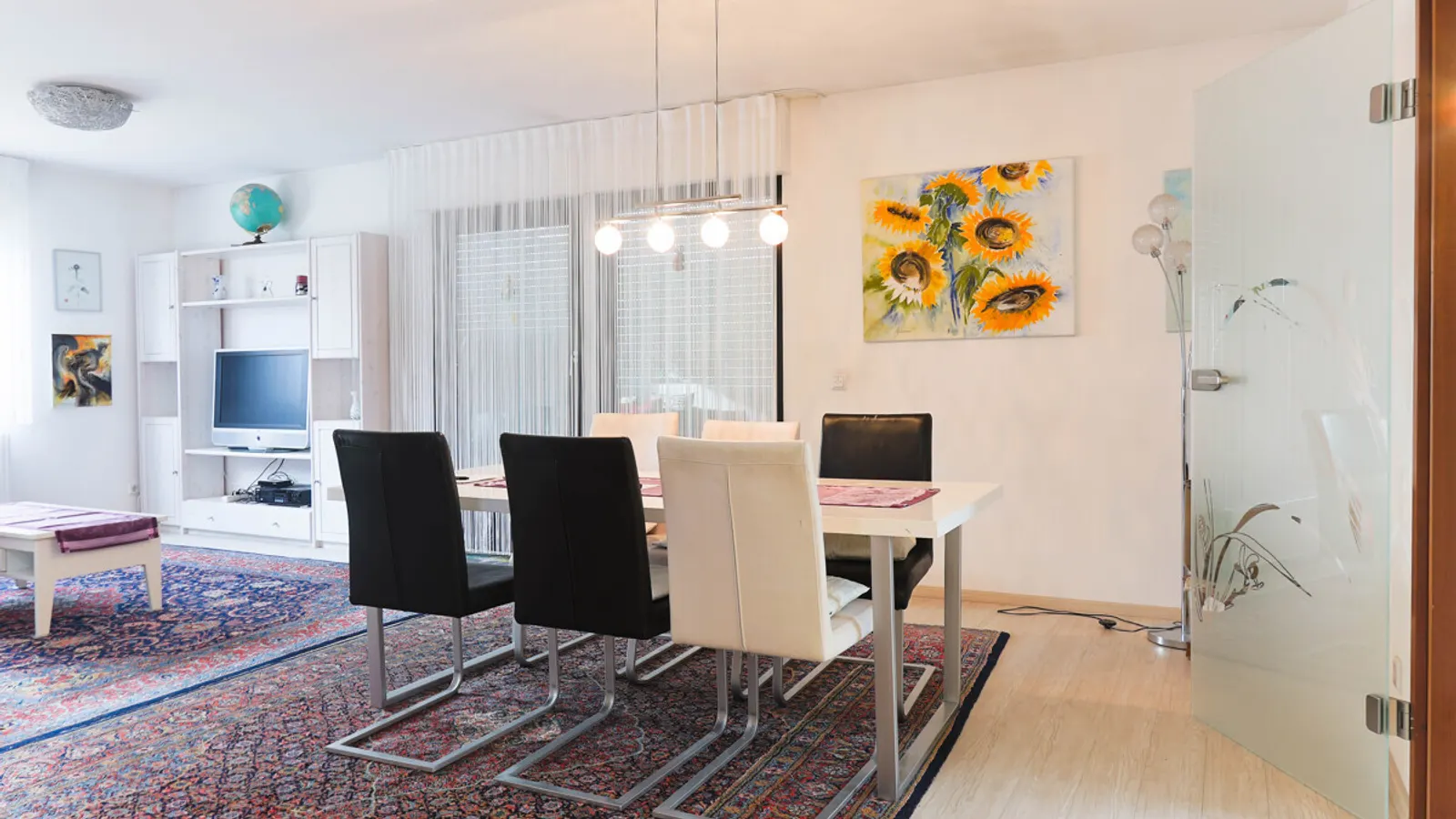 Charmantes Einfamilienhaus mit großem Garten - Bild 2