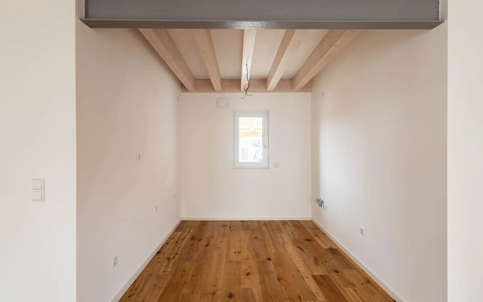 Hochwertige Neubauwohnung mit Terrasse und Garten in ruhiger Lage von Gaimersheim! - Bild 3