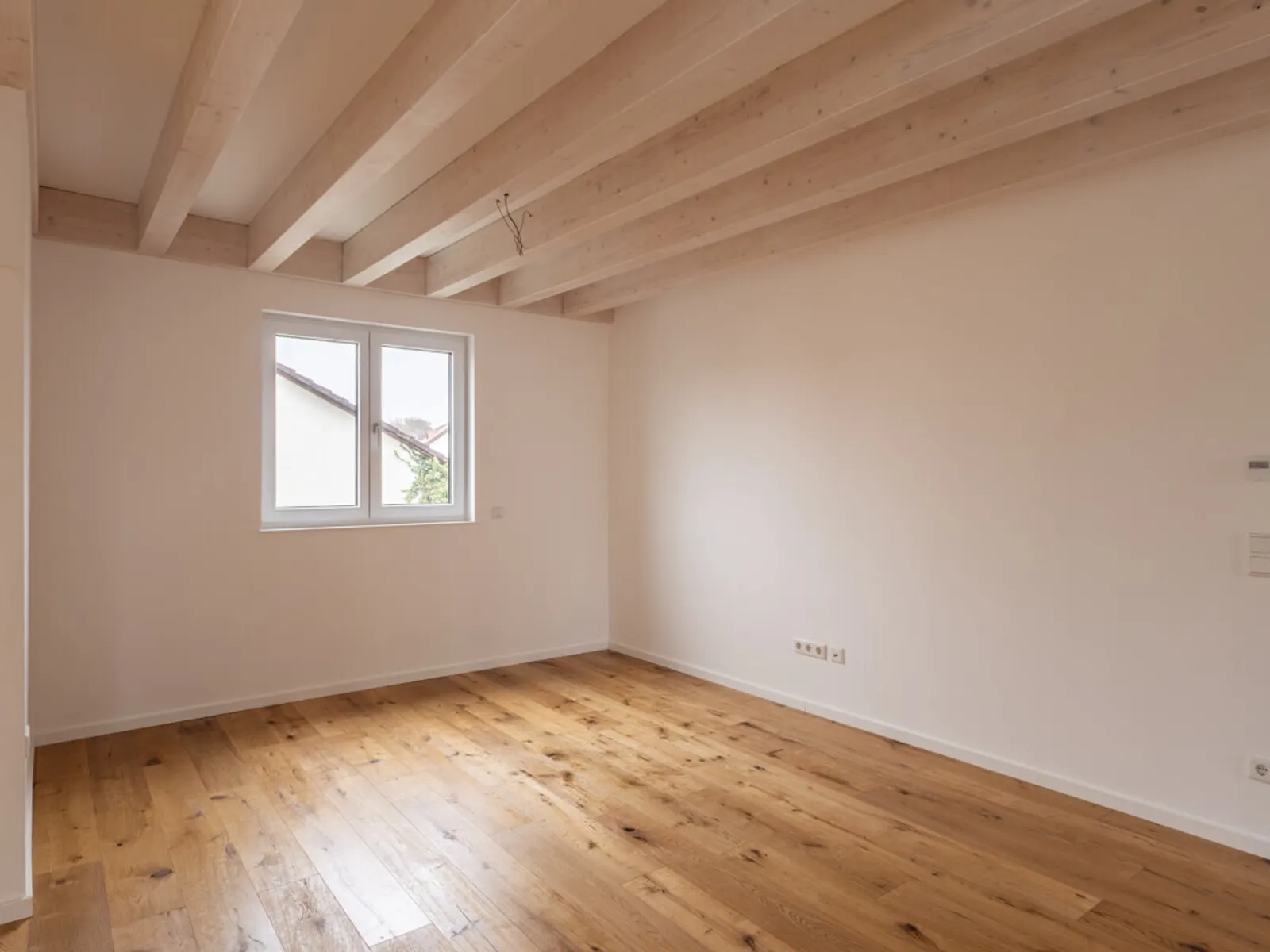Großzügige Neubauwohnung im Obergeschoss mit großer Terrasse in Gaimersheim! - Bild 4