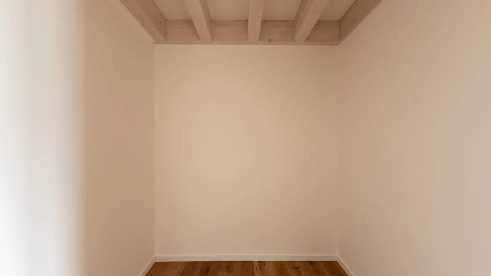 Großzügige Neubauwohnung im Obergeschoss mit großer Terrasse in Gaimersheim! - Bild 14