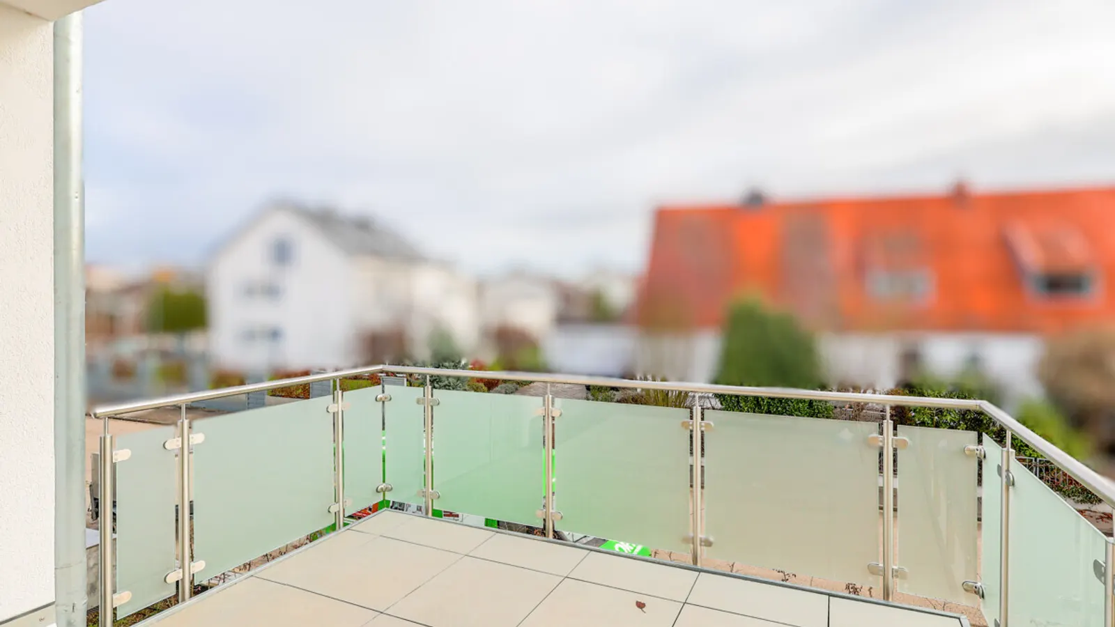 Hochwertige Neubauwohnung mit großer Terrasse im 1. Obergeschoss mit Aufzug! - Bild 12