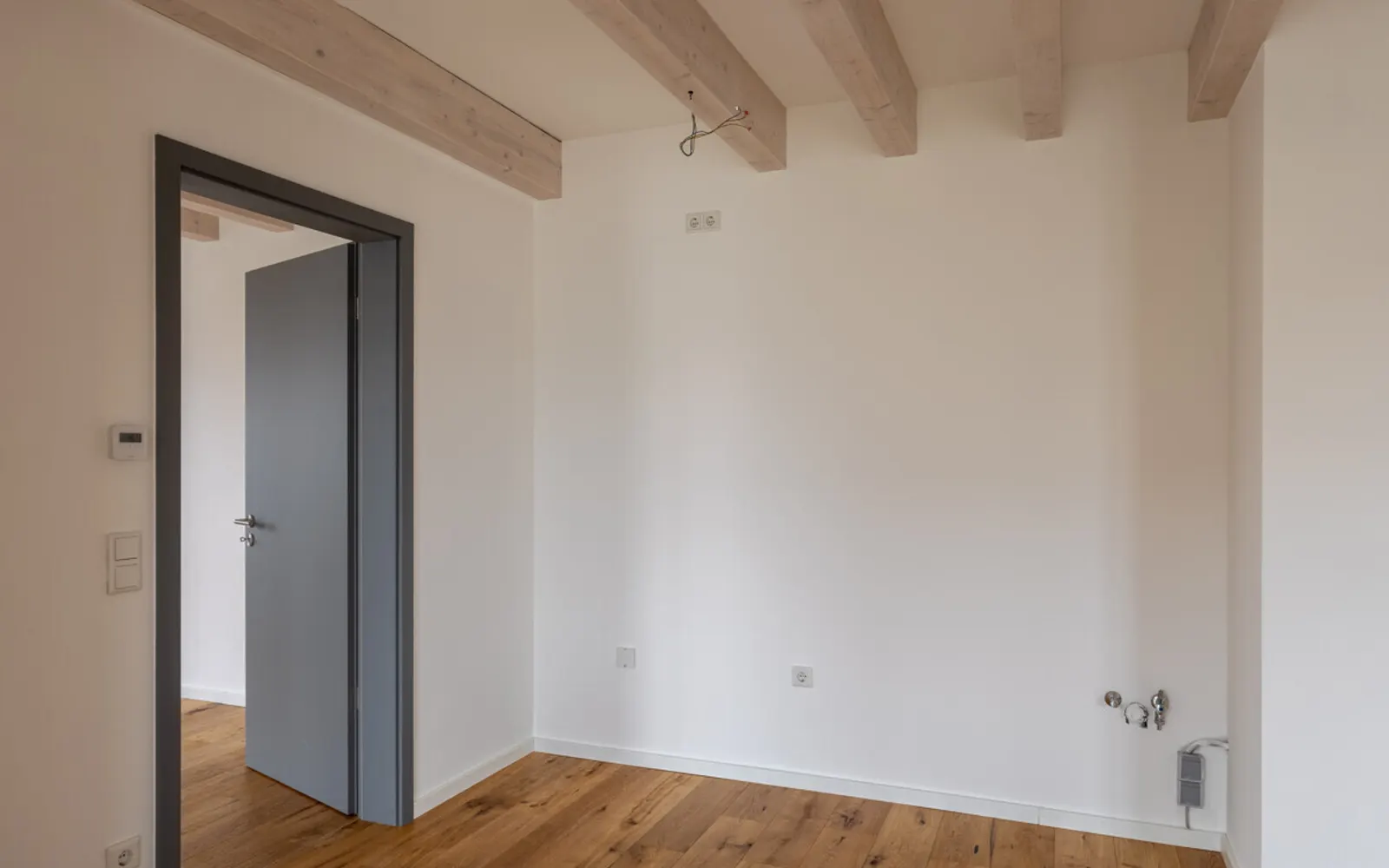 Hochwertige Neubauwohnung mit großer Terrasse im 1. Obergeschoss mit Aufzug! - Bild 6