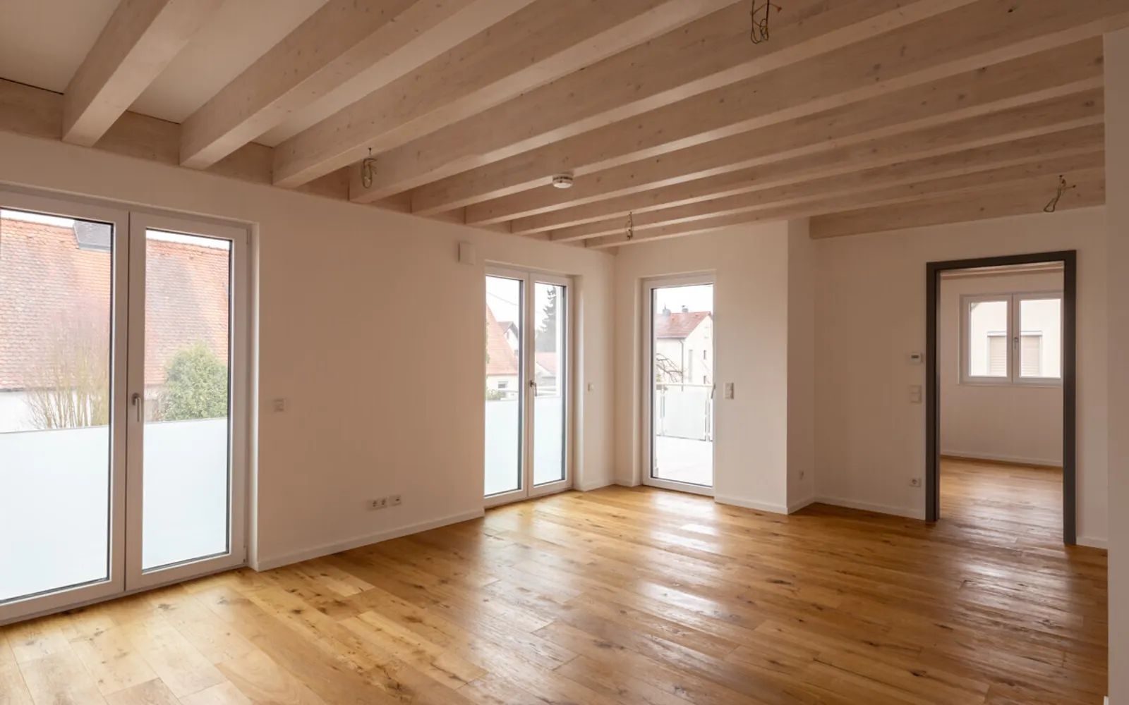 Hochwertige Neubauwohnung mit großer Terrasse im 1. Obergeschoss mit Aufzug! - Bild 1