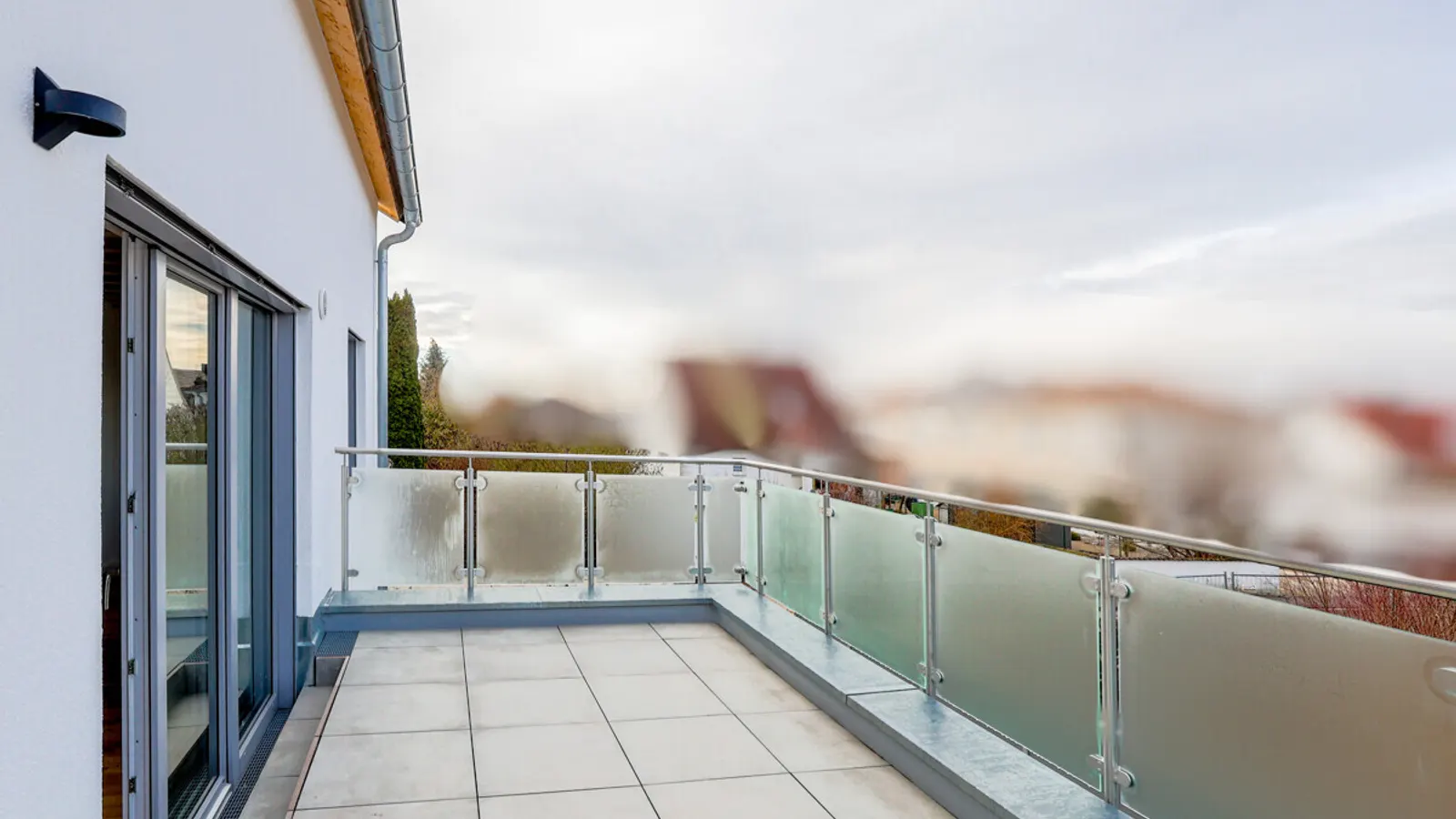 Hochwertige Neubauwohnung mit großer Terrasse im 1. Obergeschoss mit Aufzug! - Bild 8