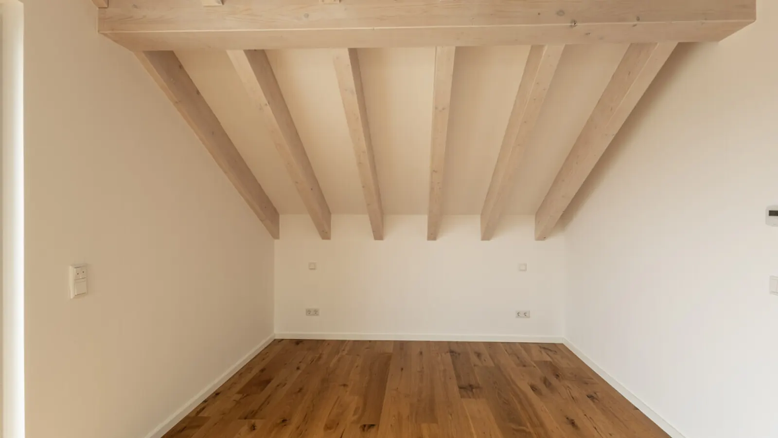 Gemütliche Neubau-Dachgeschosswohnung mit Dachterrasse in ruhiger Lage von Gaimersheim! - Bild 10